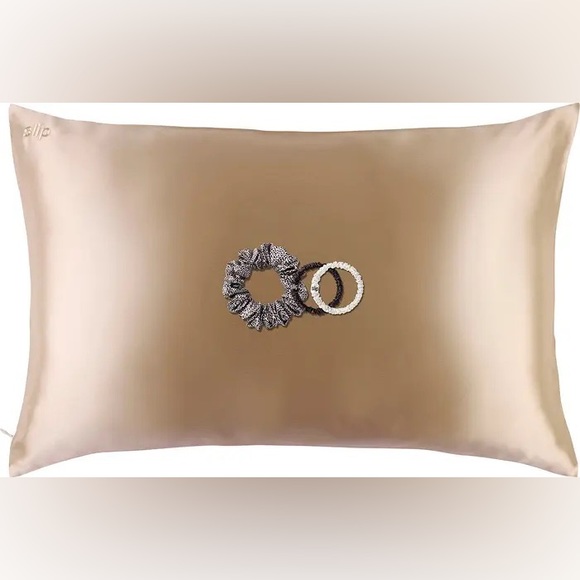 Slip Silk Pillowcase & Scrunchie Set Caramel 🤍 - Picture 2 of 4